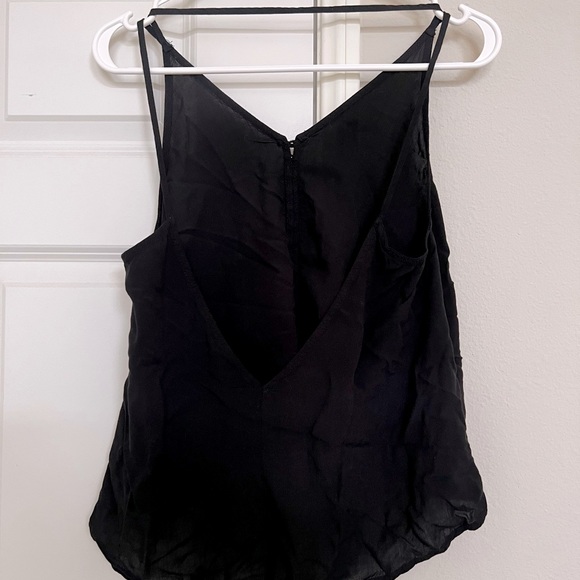 Backless Black Spaghetti Strap Nice Top - Picture 6 of 7